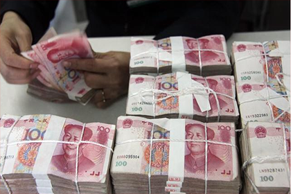 离婚时如何处理涉及民间借贷的财产分割？